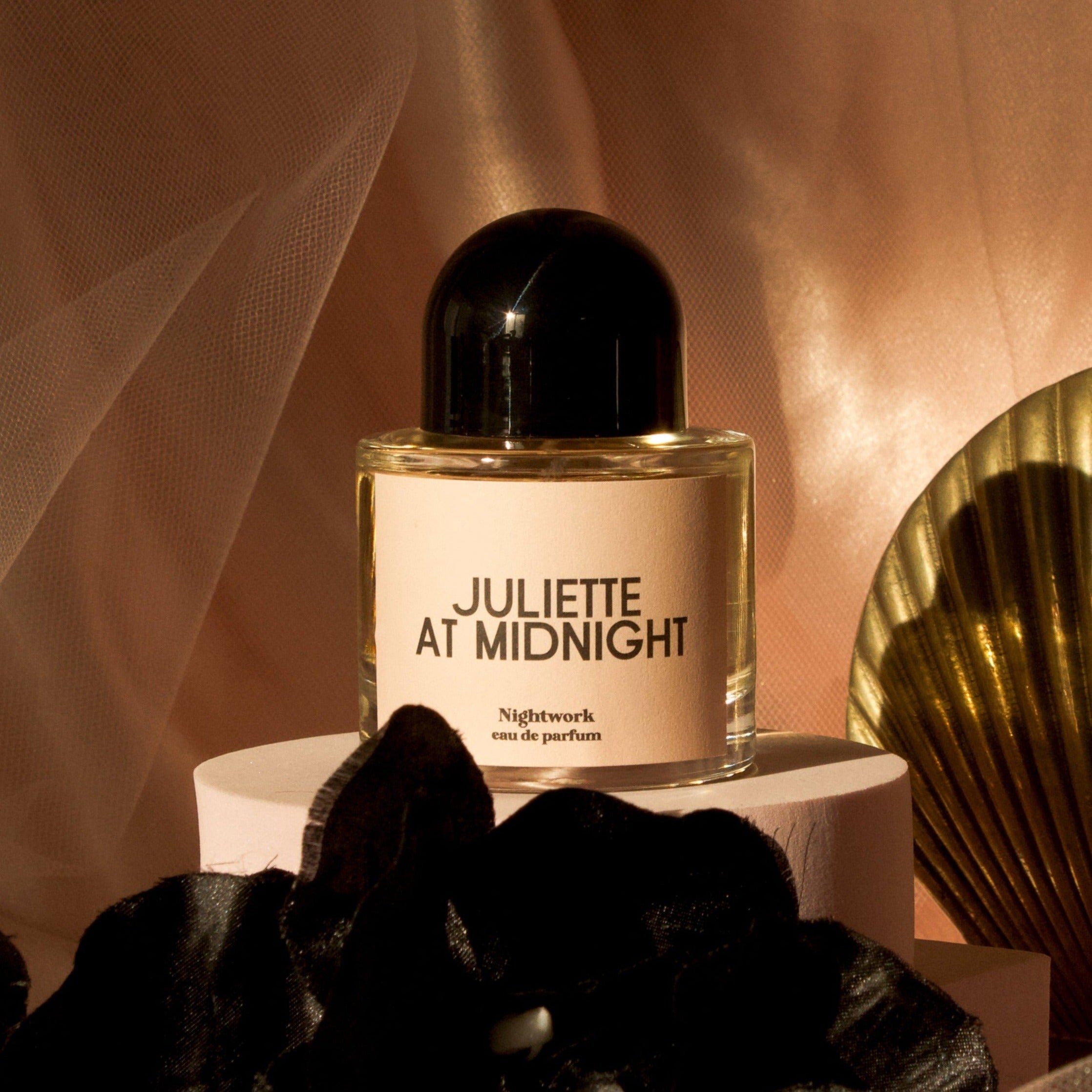 Perfumes that smell like best sale midnight ivy